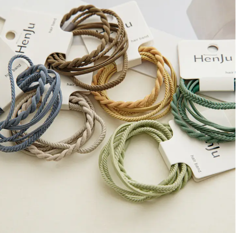 HAIR TIES