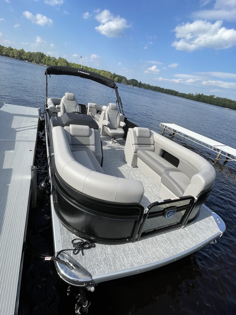 PONTOON - 12 PASSENGER GODFREY FISHING