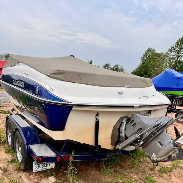 USED 2006 GLASTRON 