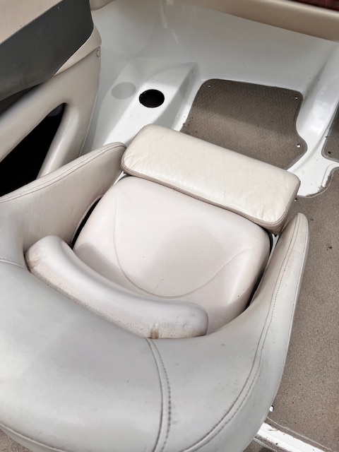 USED 2006 GLASTRON 