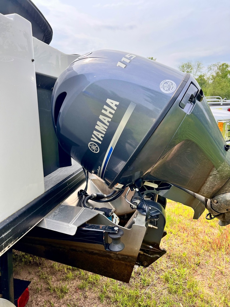 GODFREY FAMILY FISH W/115HP YAMAHA