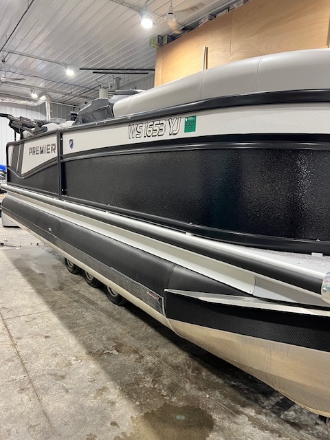 USED PREMIER SUNSATION 21' RF PONTOON W/ SEA-LEGS