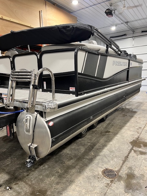 USED PREMIER SUNSATION 21' RF PONTOON W/ SEA-LEGS