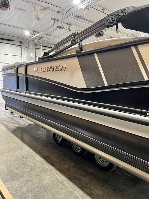 USED PREMIER SUNSATION 21' RF PONTOON W/ SEA-LEGS