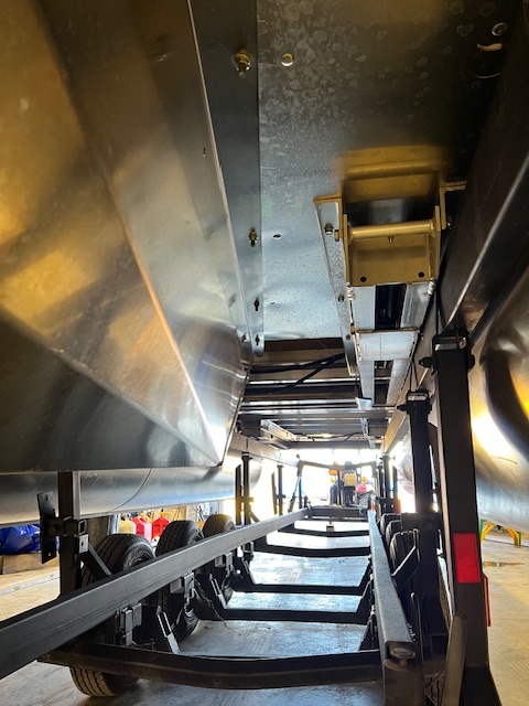 USED PREMIER SUNSATION 21' RF PONTOON W/ SEA-LEGS