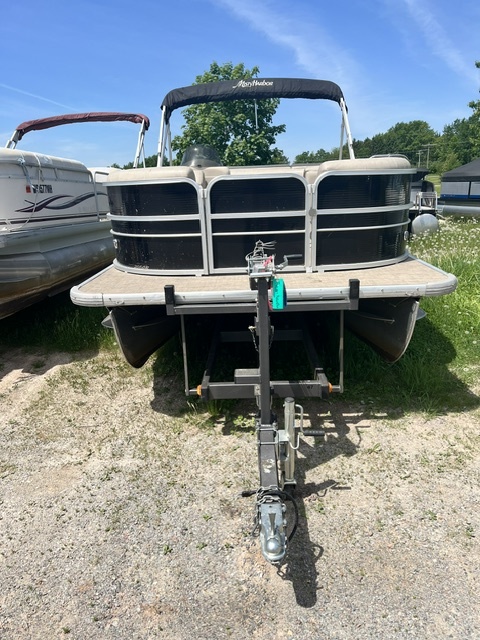 USED 2016 18' MISTY HARBOR W/50HP EVENRUDE E-TEC