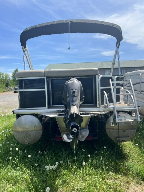 USED 2016 18' MISTY HARBOR W/50HP EVENRUDE E-TEC