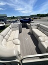 USED 2008 22' BENTLEY 223 PRESTIGE TRITOON W/150HP EVINRUDE