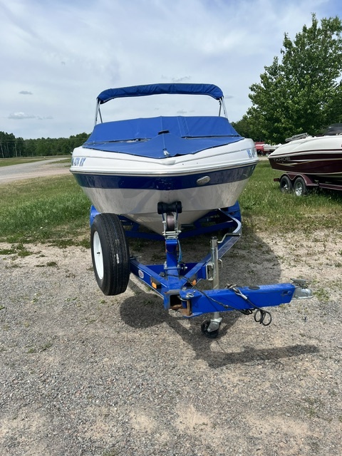 USED 17' 2011 GLASTRON MX 185 W/MERCRUISER