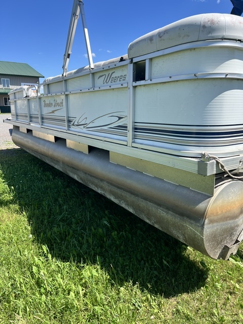 USED 24' WEERES PONTOON W/40HP EVINRUDE 2-SRTOKE