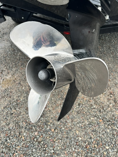 USED 2018 LUND 1875 IMPACT XS W/150HP MERCURY