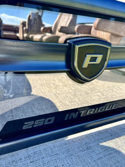 USED 2025 PREMIER 250 INTRIGUE RF - DL W/350HP HONDA