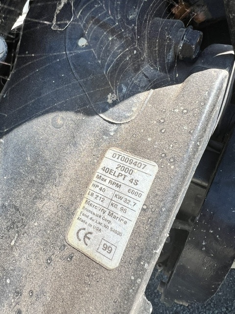 USED 1992 FORESTER 20' PONTOON W/40HP MERCURY