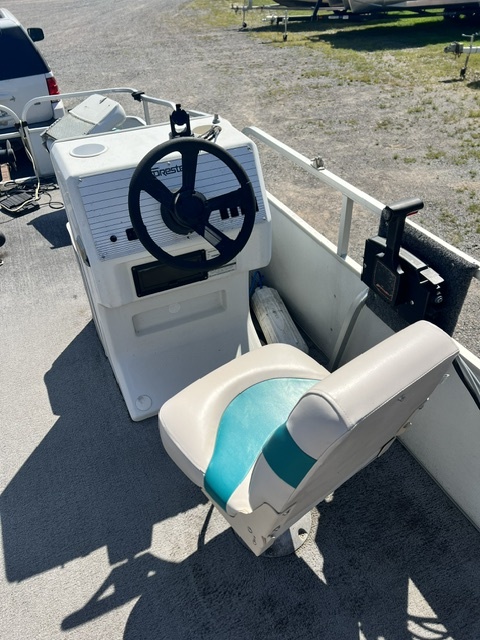 USED 1992 FORESTER 20' PONTOON W/40HP MERCURY