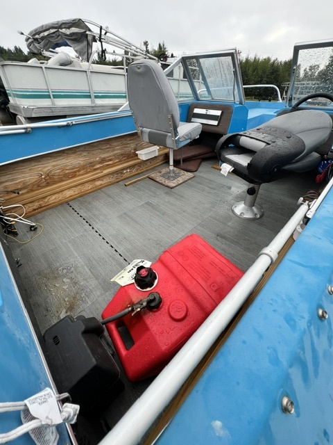 USED 1971 LARSON W/40HP HONDA