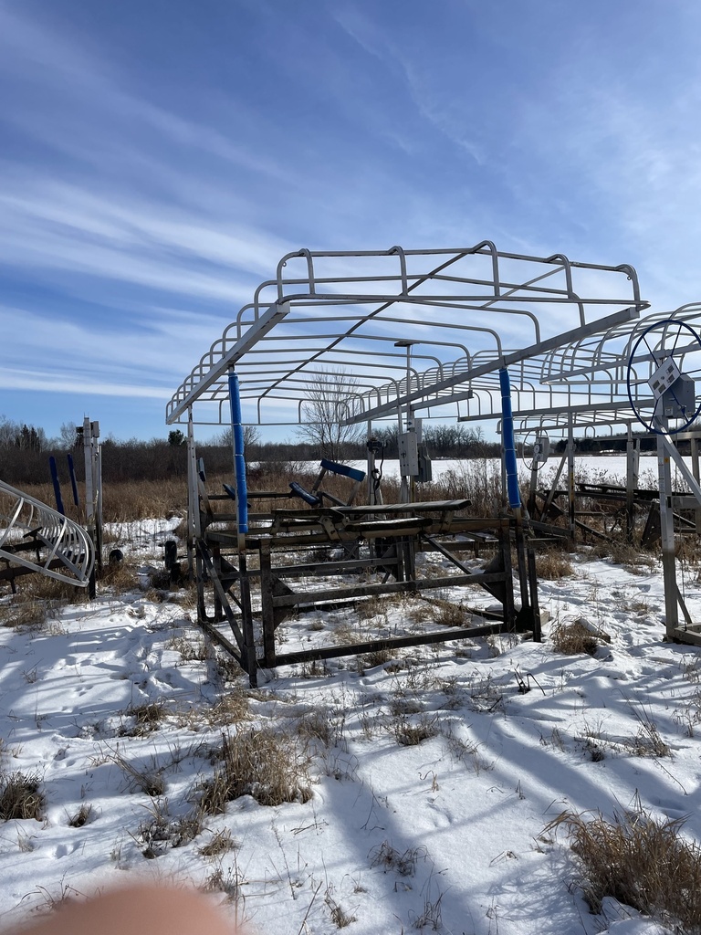 20' HEWITT 2,400lb Cantilever Lift - Used 