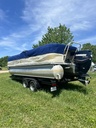 USED 2008 22' BENTLEY 223 PRESTIGE TRITOON W/150HP EVINRUDE