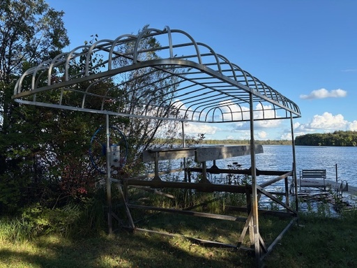 23' Shoremaster 2,500lb Cantilever Lift - Used