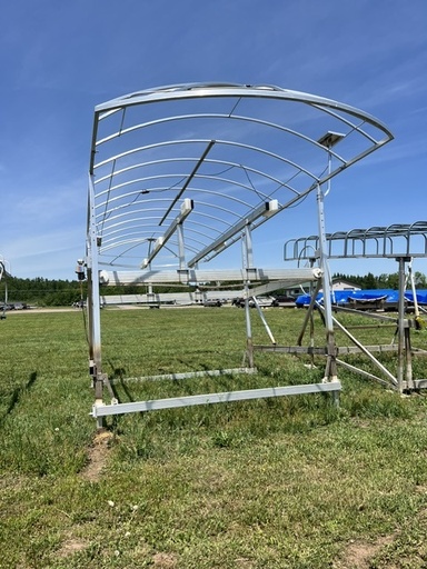USED JB LUND 6,000# TRITOON LIFT W/28' BLACK CANOPY